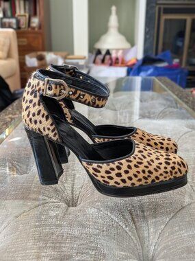 Vtg Greater L.A. Leopard Calf Hair Platform Pumps Sz 6.5